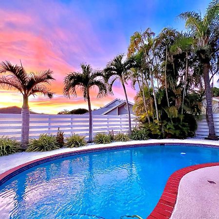 Kendall Keys Oasis Home W/ Pool, Theater & Arcade Miami Exterior foto