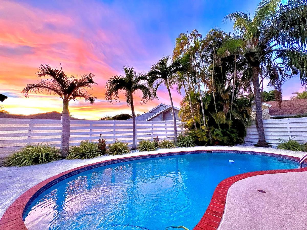 Kendall Keys Oasis Home W/ Pool, Theater & Arcade Miami Exterior foto
